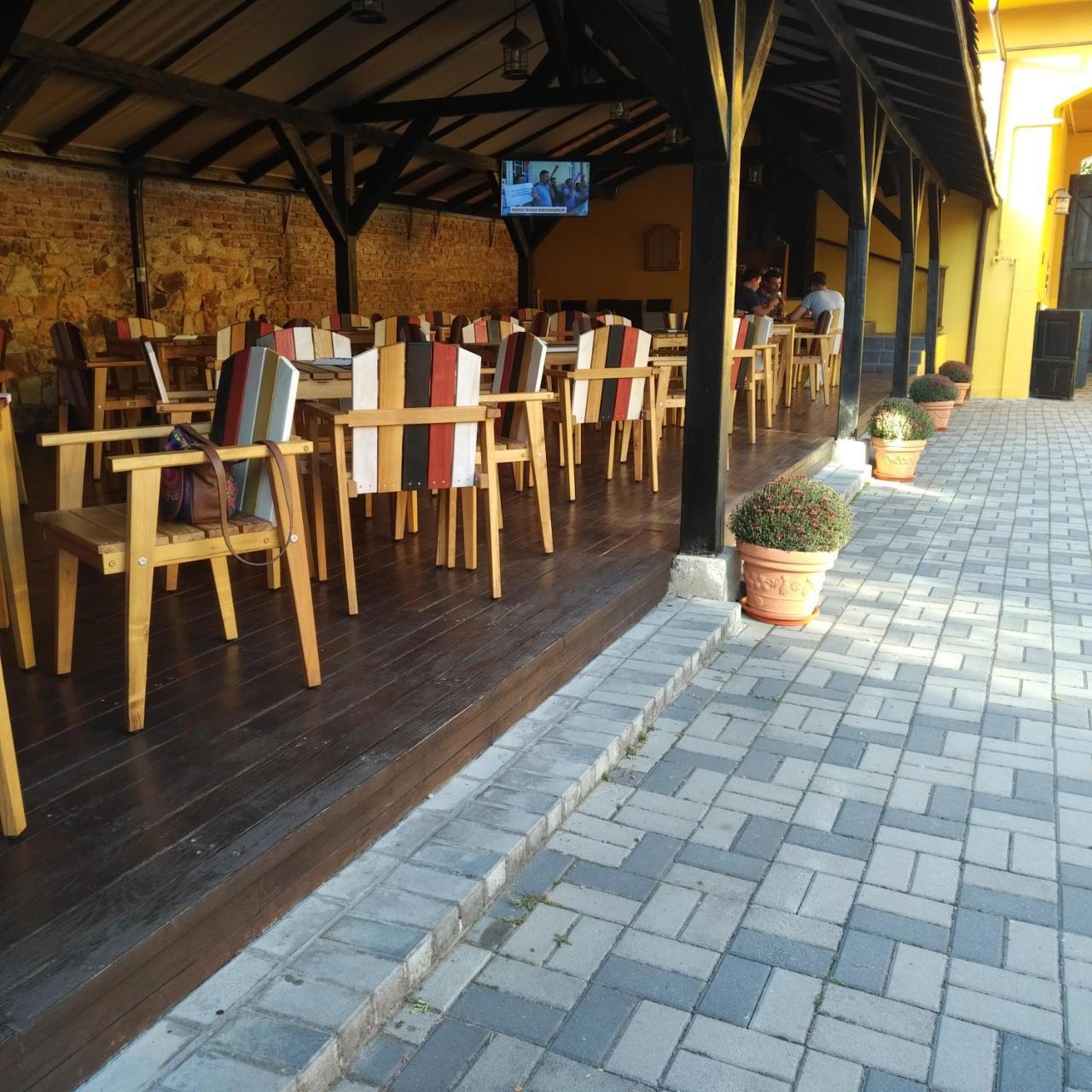 Cristian Inn Exterior photo