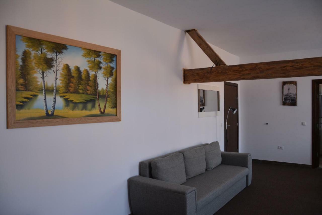 Cristian Inn Exterior photo